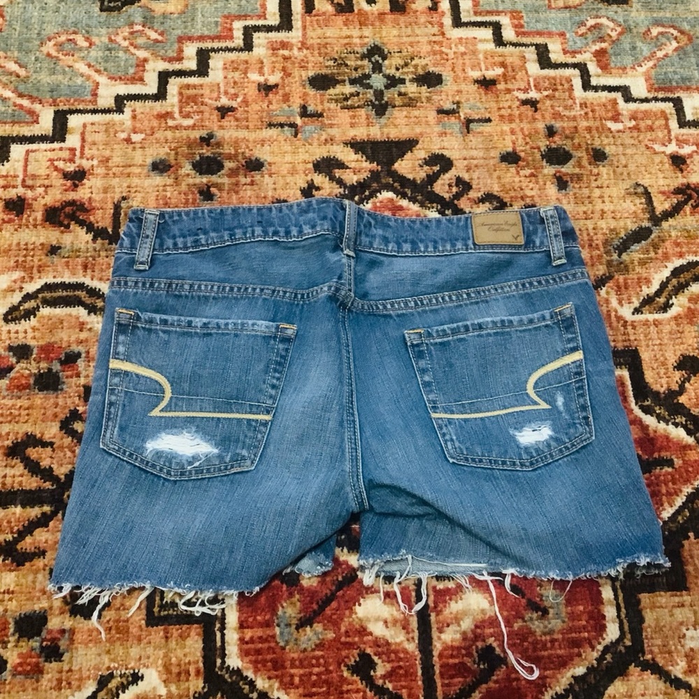 Women’s American Eagle MIDI Jean Shorts Size 2
